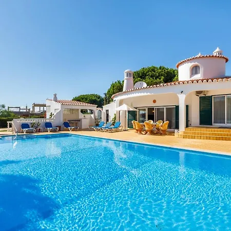 Casa Cupula *
