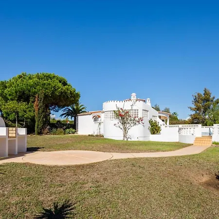 Casa Cupula Villa *