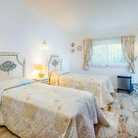 Casa Cupula קארבואירו