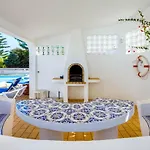빌라 Casa Cupula *